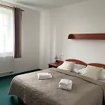 Karolina Hotel