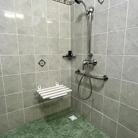 Karolina Hotel 3*