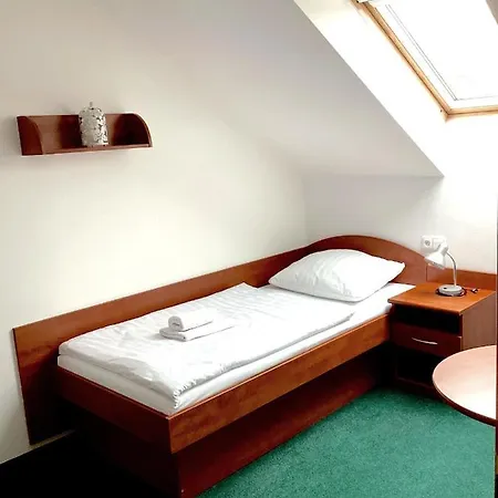 Karolina Hotel