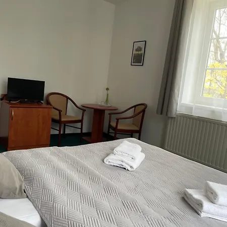 Otel Karolina
