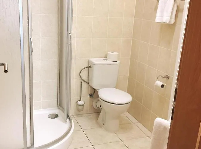 Otel Karolina 3*