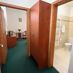 Hotel Karolina 3*