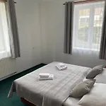 Karolina Hotel