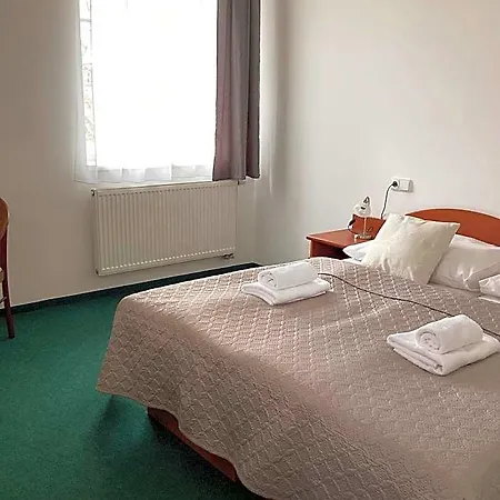 Hotel Karolina 3*
