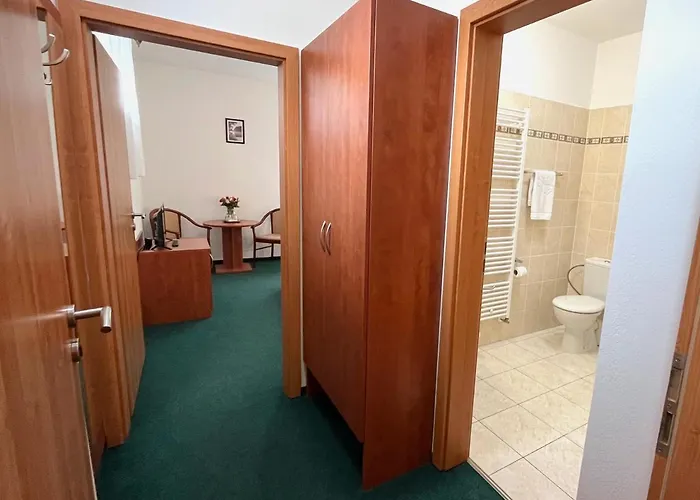 Ξενοδοχείο Karolina 3*